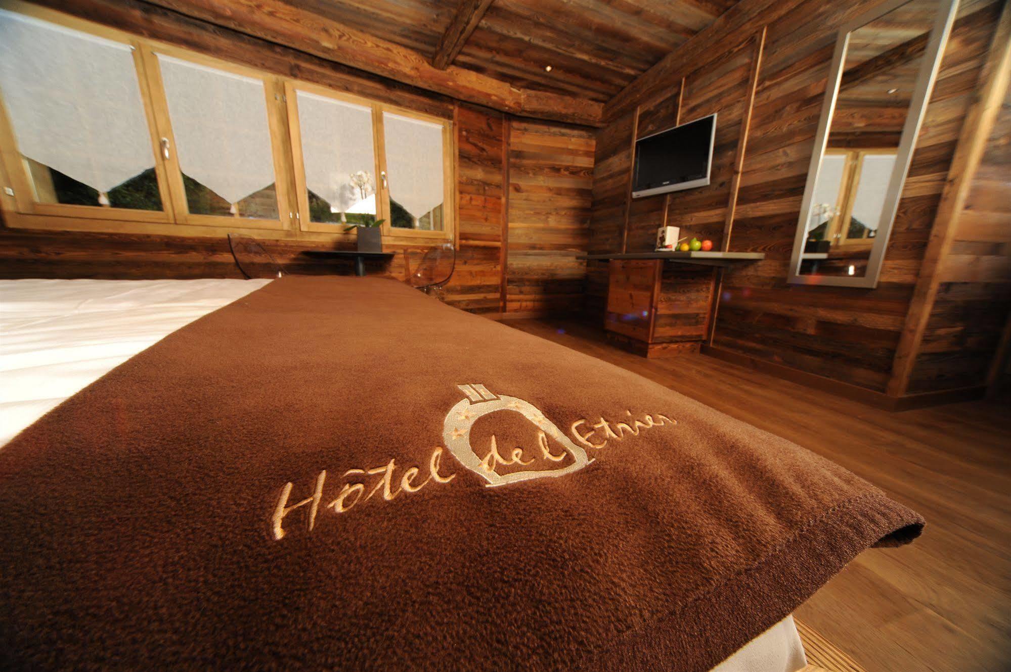Hotel Etrier Crans-Montana Exteriör bild