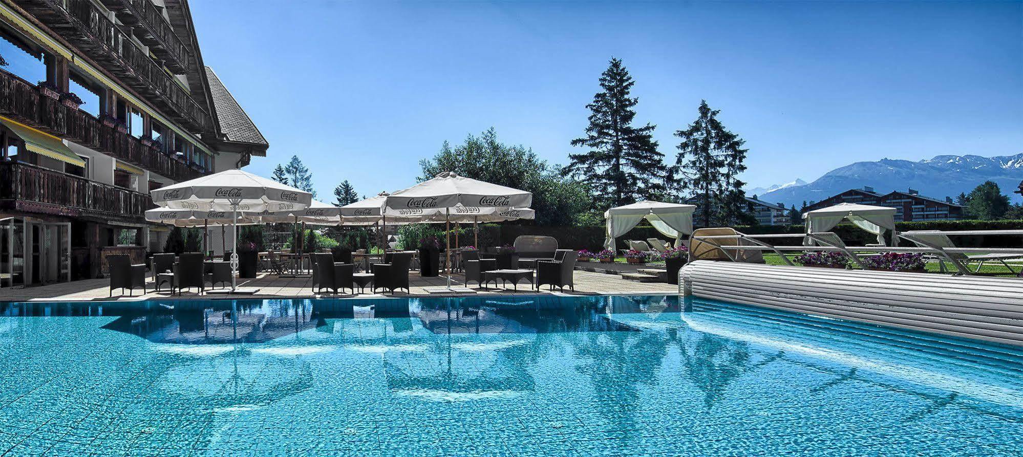 Hotel Etrier Crans-Montana Exteriör bild