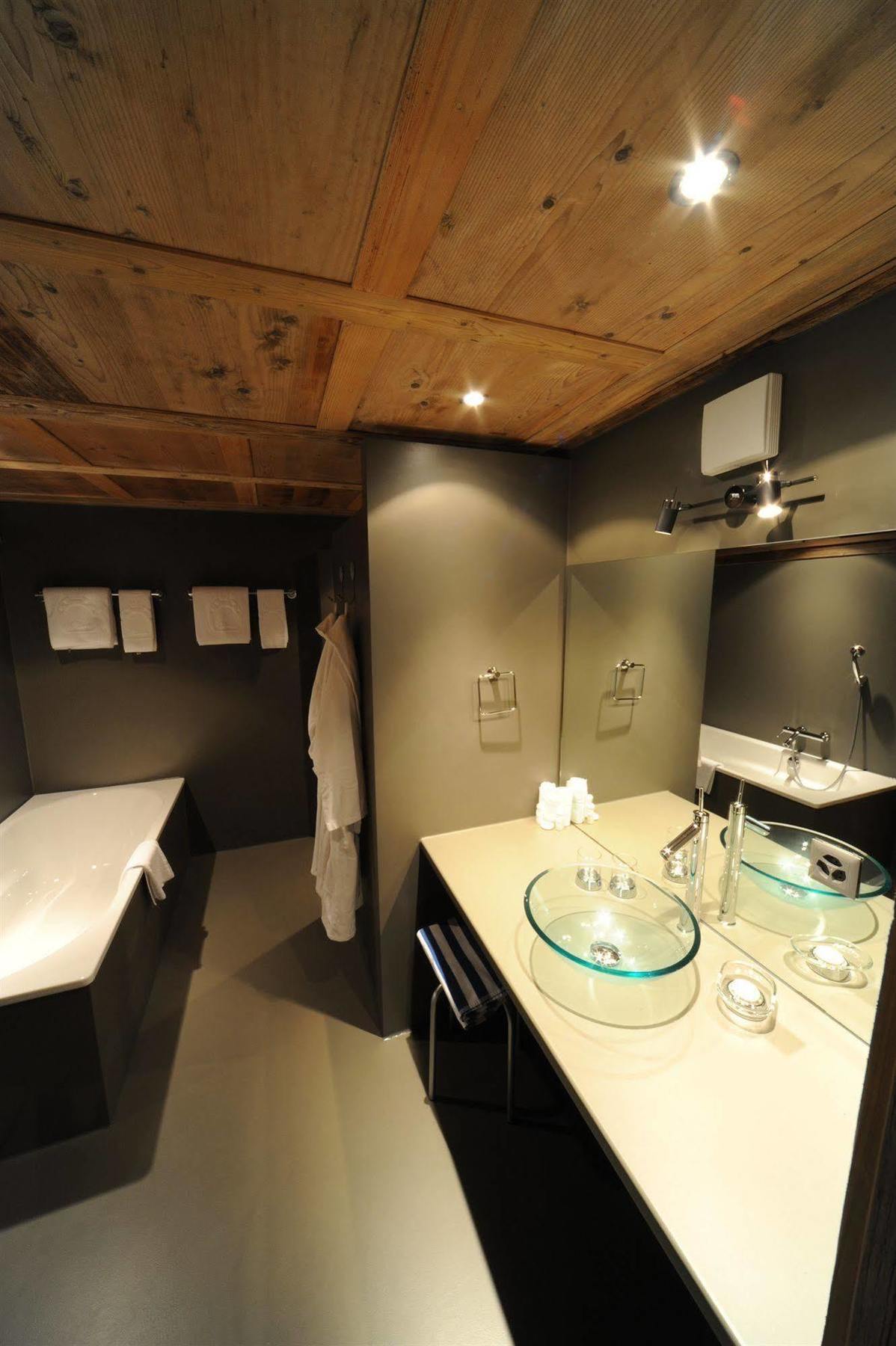 Hotel Etrier Crans-Montana Exteriör bild